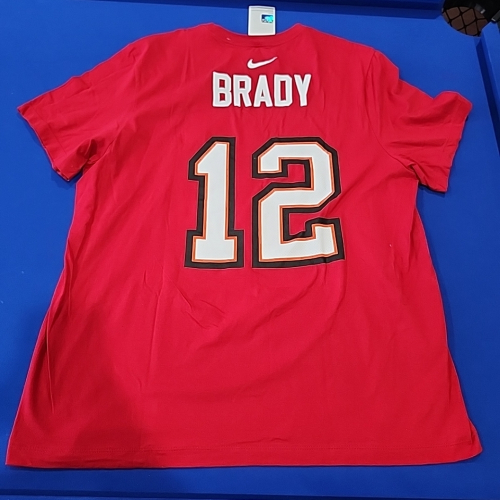 XXL Nike Tampa BAY Buccaneers Tom Brady Player Jersey Tee shirt Red 2XL